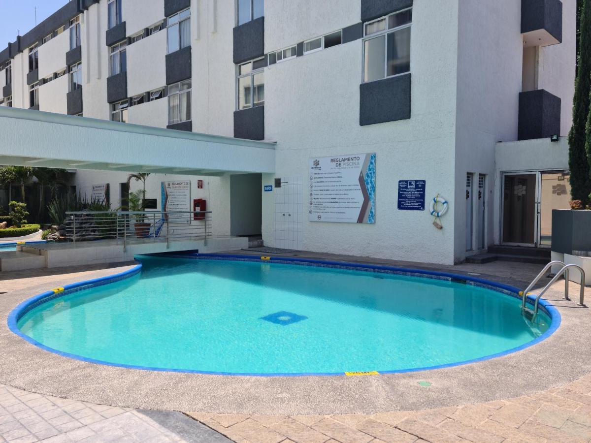 Hotel Las Pergolas Guadalajara Bagian luar foto