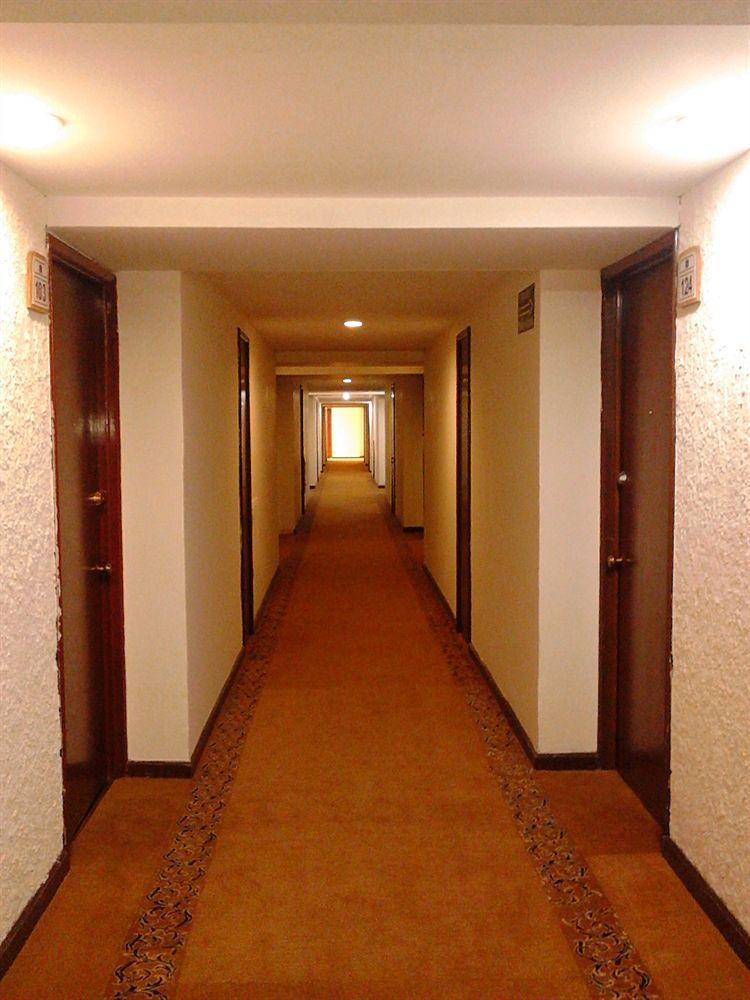 Hotel Las Pergolas Guadalajara Bagian luar foto